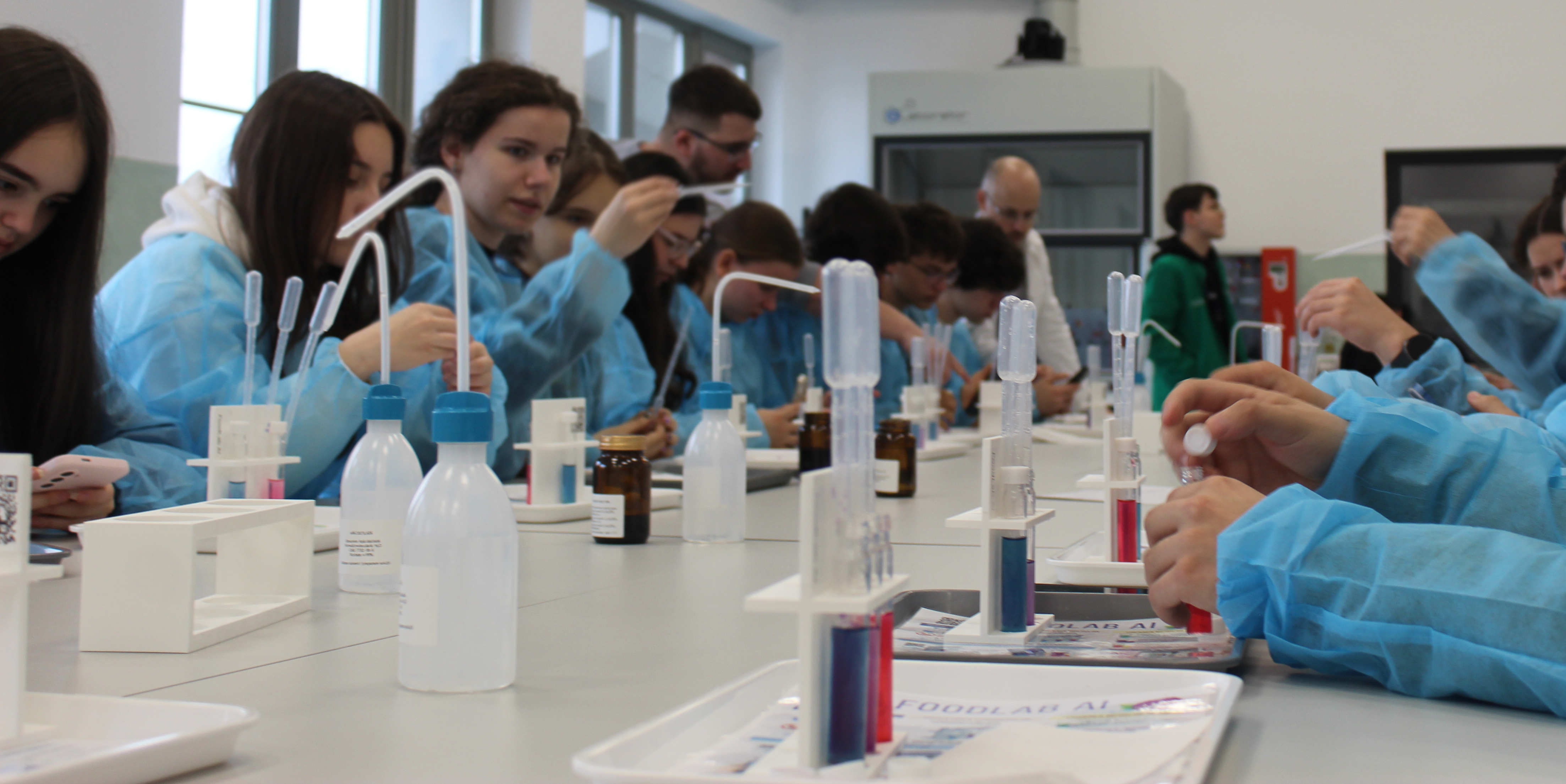 Imagine documentară din atelierul EDU LAB FARM la Rusciori, cadrul 05 din 08.